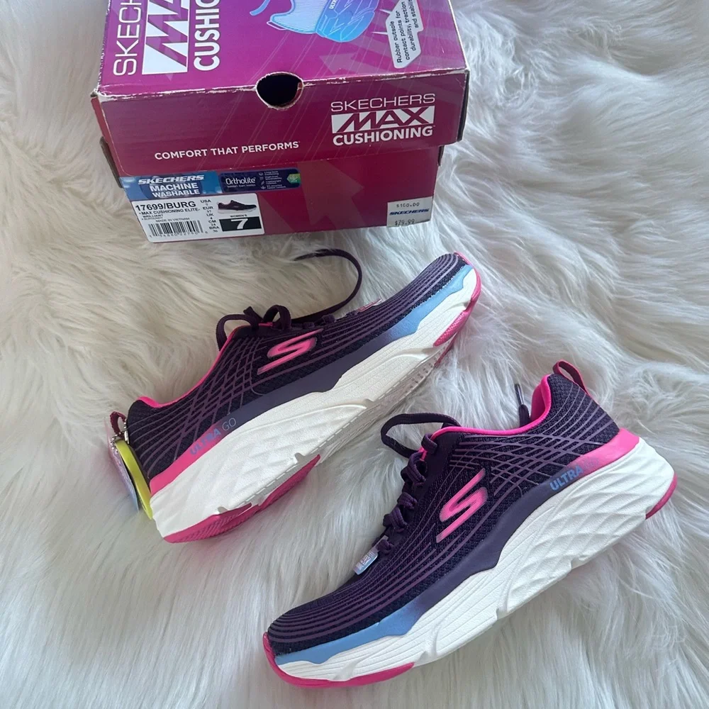 SKECHERS NEW Max Cushioning Ultra Go. Size 7. - Picture 11 of 16